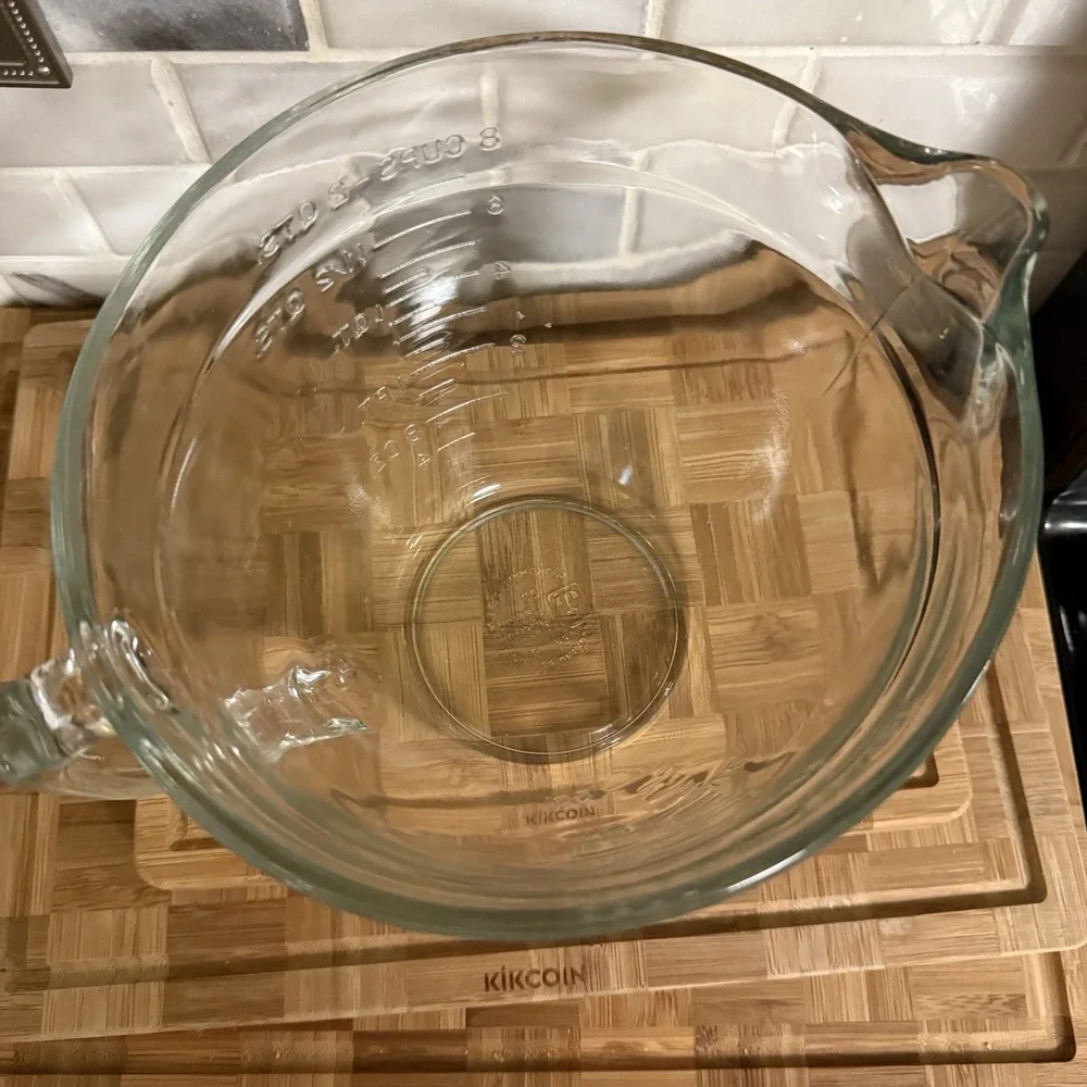 Anchor Hocking 8 Cup Clear Glass Liquid Measuring Cup w/ Handle Pour Spout